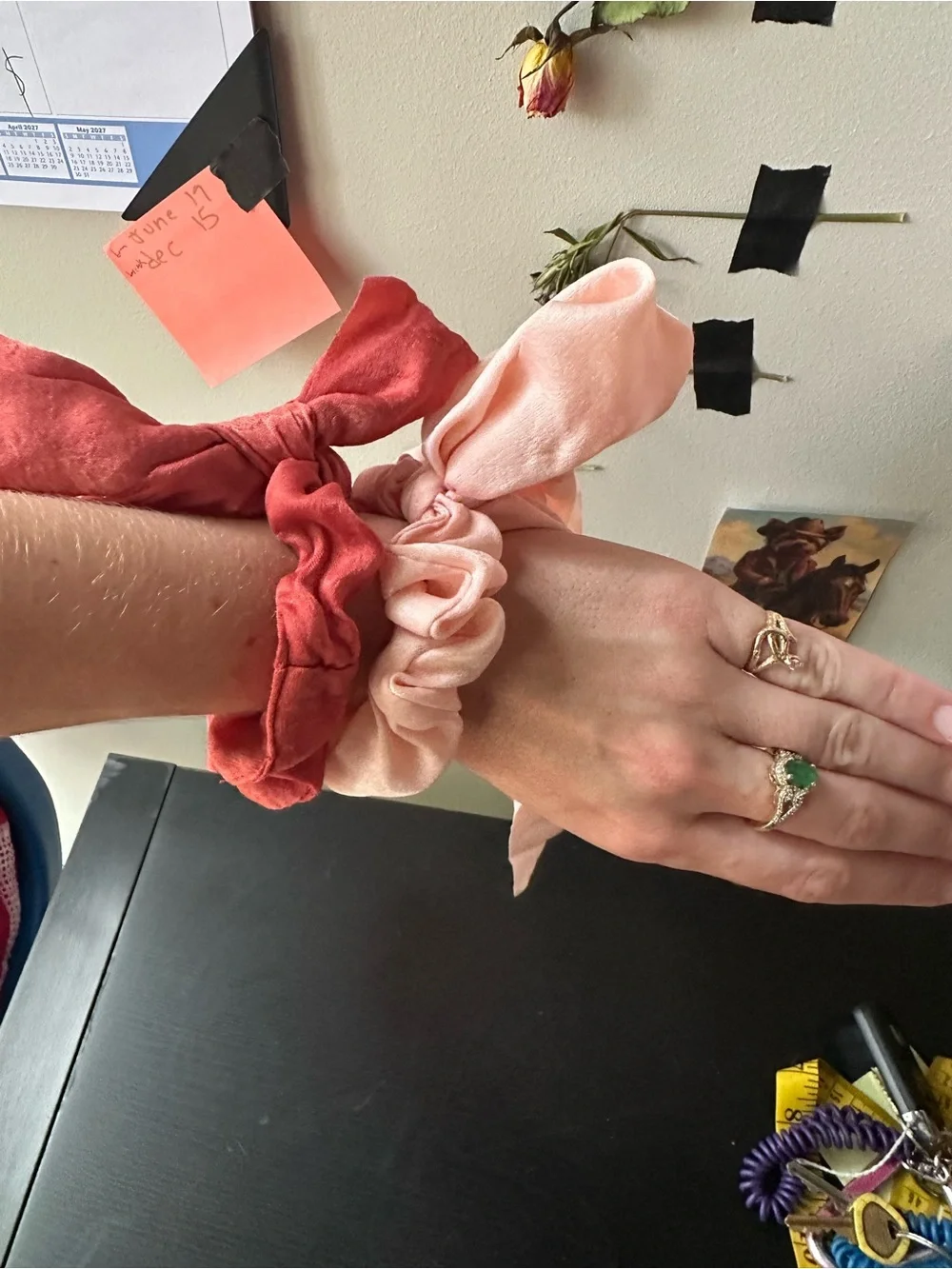Kitsch Satin Bow Scrunchie Set in Blush and Mauve